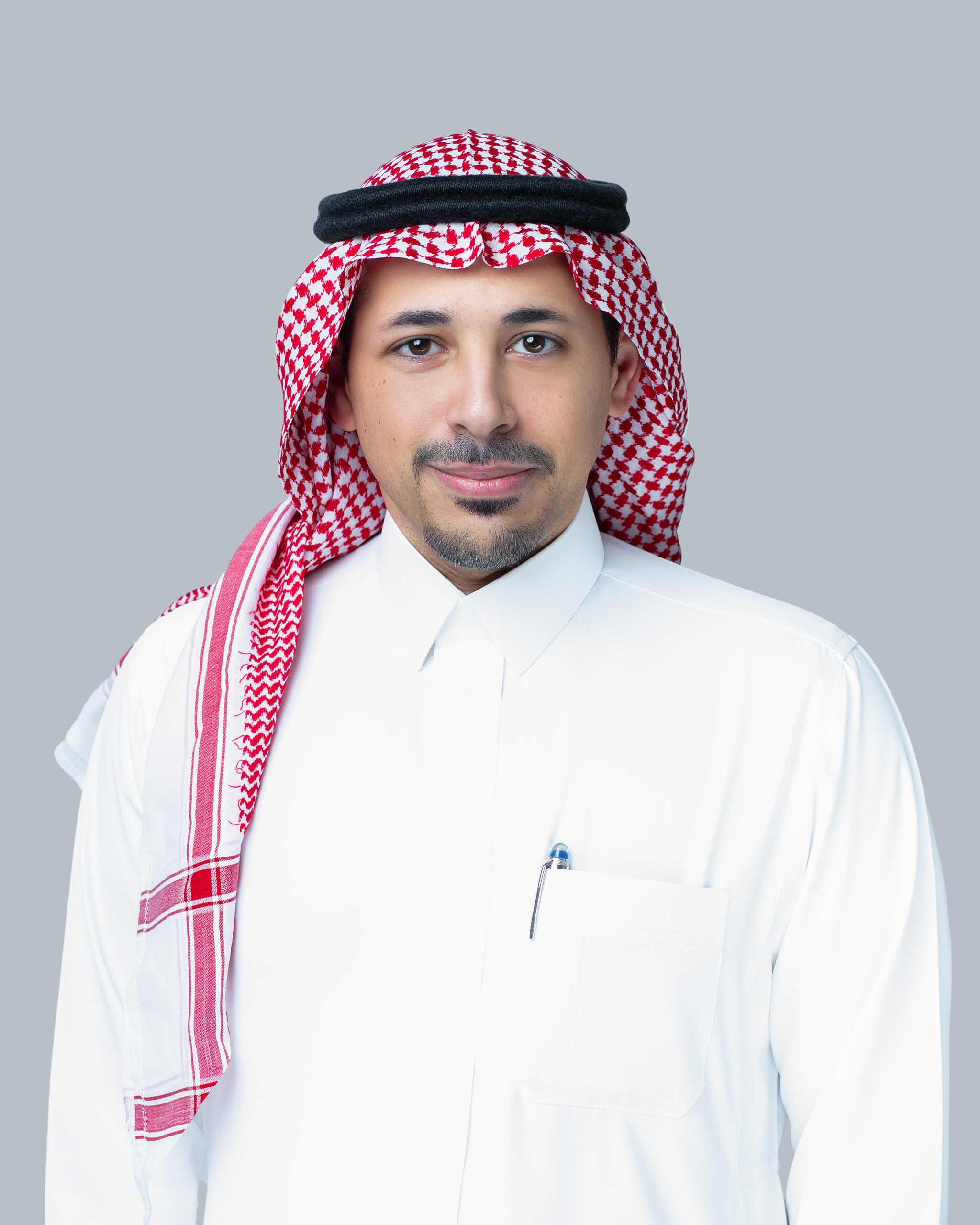الأستاذ همام بن حاتم باحارث